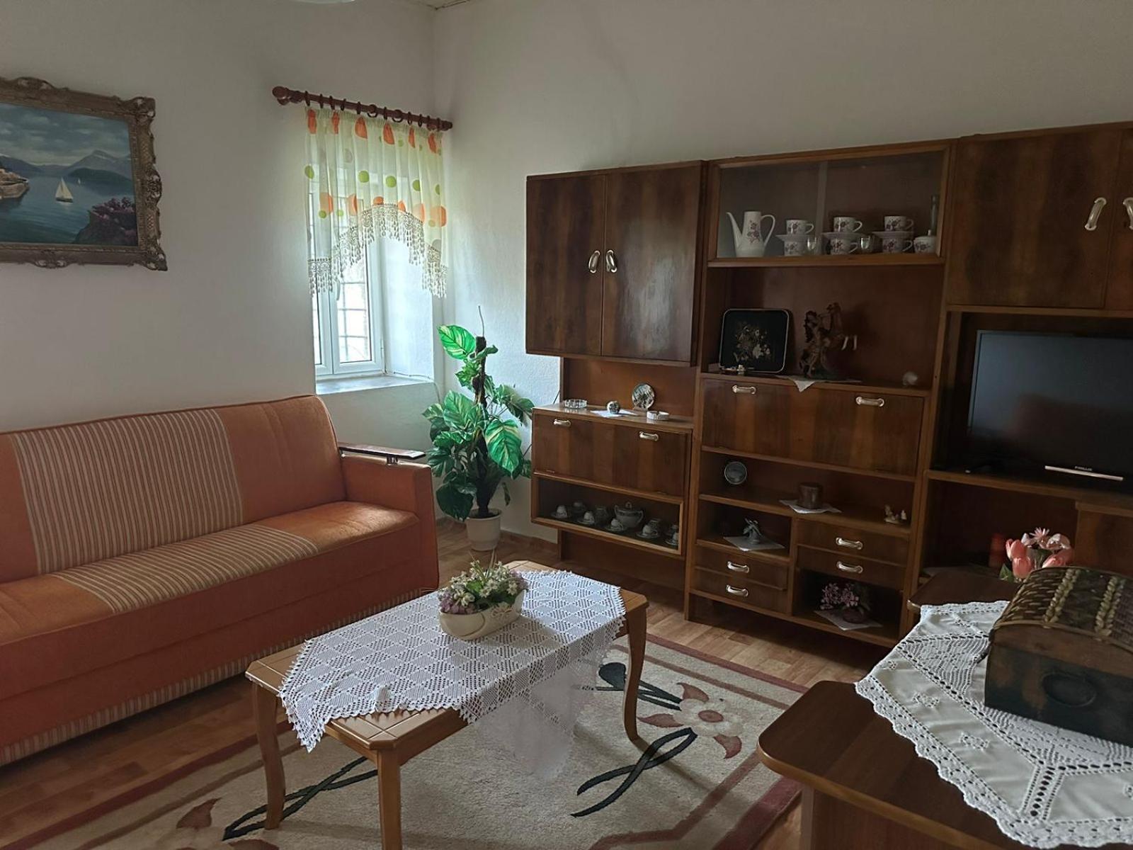 Traditional House Shapllo Gjirokaster Luaran gambar